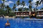 Aproveitando as piscinas do hotel em Punta Cana, no litoral da República Dominicana